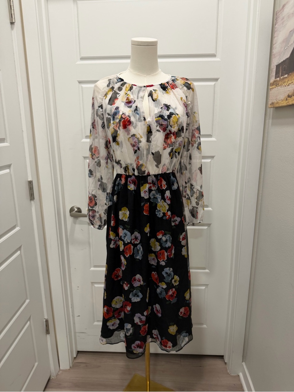 Ann Taylor Petite White/Black Floral Print Dress - Picture 2 of 9